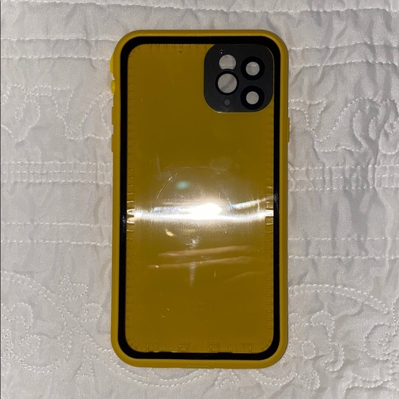 Frē LifeProof case - Picture 2 of 5